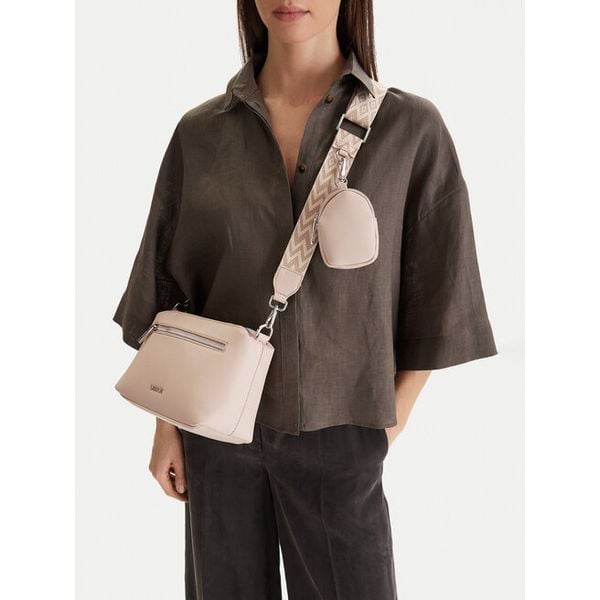 Torebka Lasocki. Brązowe listonoszki Lasocki, bez wzorów, bez dodatków. Za 189,99 zł.