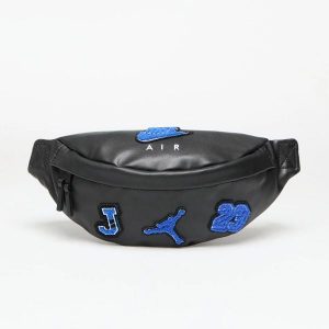 Saszetka nerka Air Jordan Jam Borough Varsity Crossbody Bag Czarna MA9064-KB4. Czarne nerki i saszetki Jordan, bez wzorów. Za 286,35 zł.