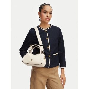 Torebka Tommy Hilfiger. Białe torebki klasyczne TOMMY HILFIGER, bez wzorów, bez dodatków. Za 489,99 zł.
