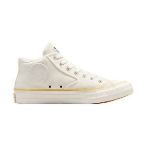 Buty sportowe Converse Chuck Taylor As Malden Street. Brązowe trampki Converse, bez wzorów, bez zapięcia. Za 390,00 zł.