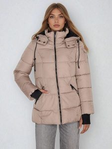 Steve Madden Kurtka zimowa w kolorze beżowym rozmiar: XL. Brązowe kurtki Steve Madden, na zimę, xl, bez wzorów, z puchu, bez kaptura. Za 173,99 zł.