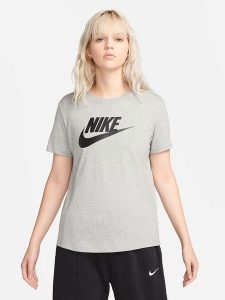 Nike Sportswear Koszulka w kolorze jasnoszarym rozmiar: M. Szare bluzki Nike Sportswear, m, bez wzorów, z bawełny, bez kołnierzyka, bez ramiączek. Za 114,17 zł.