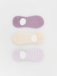 Skarpetki balerinki 3 pack - pastelowy róż. Czerwone skarpetki Reserved, bez wzorów. Za 39,99 zł.