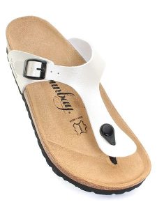 Sunbay Japonki "Camelia" w kolorze białym rozmiar: 37. Białe klapki Sunbay, bez wzorów, bez obcasa. Za 114,44 zł.