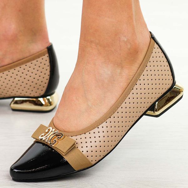 Czarne ażurowe baleriny damskie Potocki 12556. Czarne czółenka POTOCKI, z aplikacjami, z jeansu, bez obcasa, na obcasie, bez zapięcia. Za 179,00 zł.