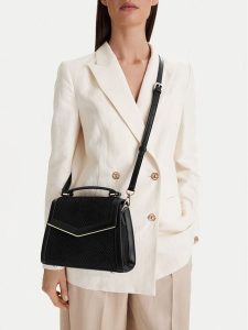 Nine West Torebka CEO-Wall Street Glow-KY318 Czarny. Czarne kuferki Nine West, bez wzorów, z materiału, bez dodatków. Za 249,99 zł.