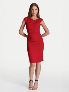 Swing Sukienka koktajlowa 5AI16700 Czerwony Slim Fit. Czerwone kombinezony Swing, bez wzorów, z syntetyku, wizytowe, bez kołnierzyka, bez ramiączek. Za 489,99 zł.