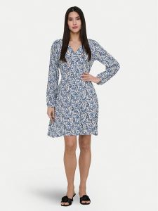 ONLY Sukienka codzienna Evida 15370167 Niebieski Regular Fit. Niebieskie kombinezony ONLY, na co dzień, m, bez wzorów, z wiskozy, bez kołnierzyka, bez ramiączek, proste. Za 139,99 zł.