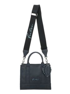 Fritzi aus Preußen Torebka w kolorze granatowym - 26 x 21 x 9 cm rozmiar: onesize. Niebieskie torebki klasyczne Fritzi aus Preußen, bez wzorów, z materiału, przez ramię, bez dodatków. Za 143,90 zł.