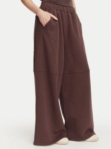 Kappa Spodnie dresowe 36226ZW Brązowy Oversize. Brązowe spodnie dresowe Kappa, xl, bez wzorów, z bawełny. Za 179,99 zł.