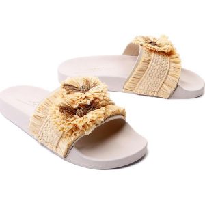 BRENDA ZARO MULE2 beig, klapki damskie. Brązowe klapki Brenda Zaro, bez wzorów, bez obcasa. Za 124,95 zł.
