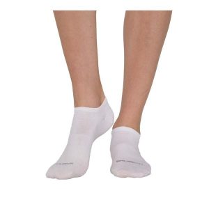 Skarpety krótkie unisex wełniane Brubeck Merino Wool. Białe skarpetki Brubeck, bez wzorów, z elastanu. Za 26,99 zł.