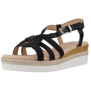 Sandały MTNG 50829M Czarny. Czarne sandały mtng, bez wzorów, ze skóry, bez obcasa, bez zapięcia. Za 134,99 zł.