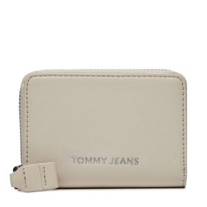 Portfel Tommy Jeans. Brązowe portfele Tommy Jeans, bez wzorów, z jeansu. Za 169,99 zł.