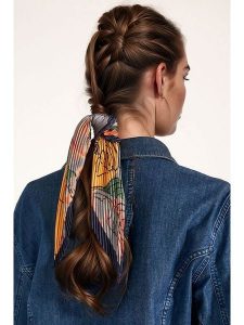 Lucky Bees Chusta ze wzorem - 50 x 50 cm rozmiar: onesize. Apaszki i chusty Lucky Bees, bez wzorów, z materiału. Za 48,39 zł.