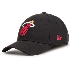 Czapka z daszkiem New Era. Czarne czapki New Era, bez wzorów. Za 129,99 zł.