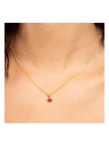 OR ÉCLAT Złota zawieszka "Puce" z rubinem rozmiar: onesize. Różowe zawieszki OR ÉCLAT, z rubinem, złote. Za 326,99 zł.