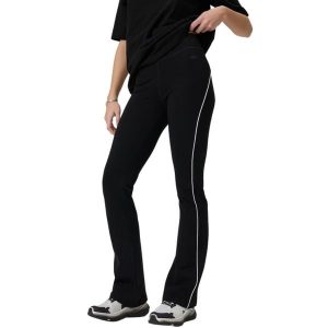 Legginsy damskie 4F CAS. Czarne legginsy 4f, bez wzorów, z dzianiny, z podwyższonym stanem. Za 99,99 zł.
