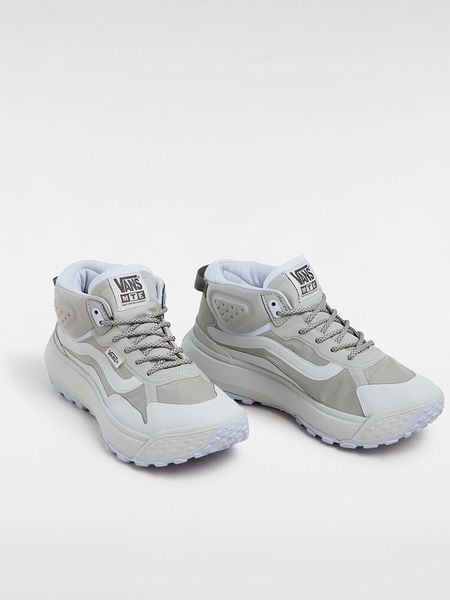 Vans Sneakersy "Crosspath Mid" w kolorze jasnoszarym rozmiar: 38,5. Szare trampki Vans, bez wzorów, z materiału, za kostkę, bez zapięcia. Za 224,52 zł.