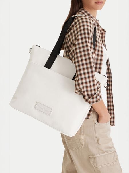 Hunter Torba CWBEO-HTR-B-002-05 Beżowy. Brązowe torby podróżne i sportowe Hunter, bez wzorów, z poliesteru. Za 229,99 zł.