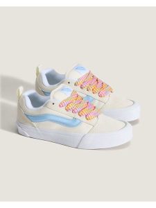 Vans Skórzane sneakersy w kolorze żółtym rozmiar: 38,5. Żółte trampki Vans, bez wzorów, bez zapięcia. Za 164,95 zł.