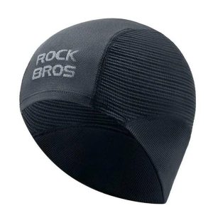 Czapka pod kask, do biegania, na rower, sportowa termoaktywna ROCKBROS. Czarne czapki ROCKBROS, bez wzorów, z dzianiny, sportowe. Za 41,99 zł.