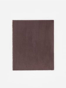 Chusta z modalu z domieszką jedwabiu - brązowy. Brązowe apaszki i chusty Reserved, bez wzorów. Za 79,99 zł.