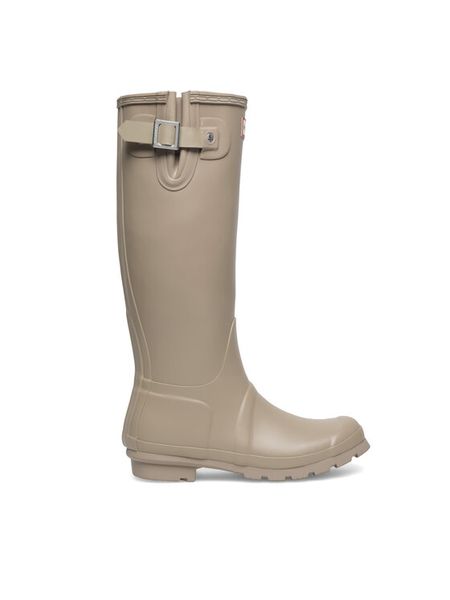Hunter Kalosze HFW-004 Beżowy. Brązowe kalosze Hunter, bez wzorów, z kauczuku. Za 279,99 zł.