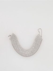 Naszyjnik choker - srebrny. Szare naszyjniki Reserved, srebrne. Za 99,99 zł.