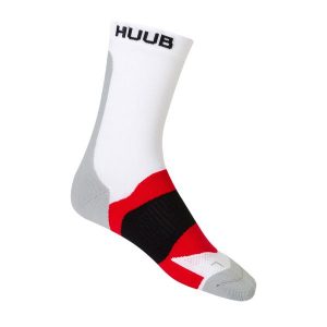 Skarpety do biegania HUUB Active Sock. Białe skarpetki HUUB, bez wzorów. Za 39,99 zł.