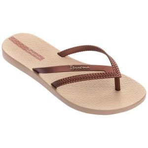 Japonki plażowe damskie Ipanema Bossa Fem. Brązowe klapki Ipanema, bez wzorów, z gumy, bez obcasa, na płaskiej podeszwie. Za 55,99 zł.