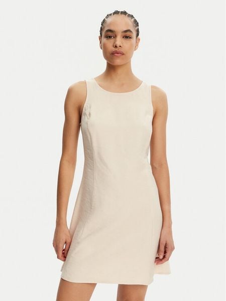 Calvin Klein Jeans Sukienka codzienna J20J225268 Beżowy Regular Fit. Brązowe kombinezony Calvin Klein Jeans, na co dzień, xs, bez wzorów, z jeansu, bez kołnierzyka, bez ramiączek, proste. Za 229,99 zł.