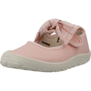 Sandały VICTORIA 1370130V Rose. Czerwone buty trekkingowe VICTORIA, bez wzorów, z tkaniny, bez obcasa, bez zapięcia. Za 223,99 zł.