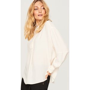 Koszula oversize - Kremowy. Koszule marki Reserved. W wyprzedaży za 49,99 zł.