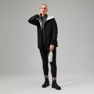 Kurtka przeciwdeszczowa damska Berghaus Deluge Pro 3.0 Jacket. Czarne kurtki Berghaus, m, bez wzorów, bez kaptura. Za 398,99 zł.