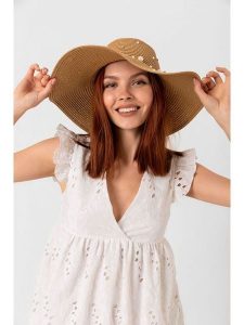 Lucky Bees Kapelusz przeciwsłoneczny w kolorze beżowym rozmiar: onesize. Brązowe kapelusze Lucky Bees, bez wzorów, z materiału. Za 78,99 zł.