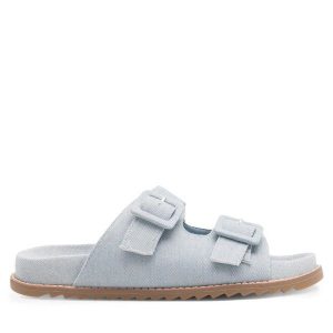 Klapki Jenny Fairy. Niebieskie klapki Jenny Fairy, bez wzorów, bez obcasa. Za 129,99 zł.