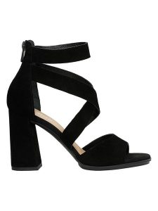 Wojas Skórzane sandały w kolorze czarnym na obcasie rozmiar: 38. Czarne sandały Wojas, bez wzorów, ze skóry, z otwartym noskiem, bez obcasa, na koturnie, bez zapięcia. Za 278,66 zł.