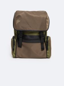 Plecak unisex miejski khaki Marcello 303. Zielone plecaki Big Star. W wyprzedaży za 139,99 zł.