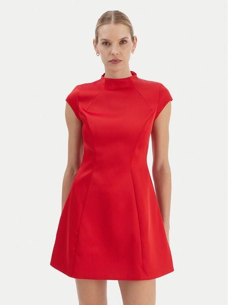 Bardot Sukienka koktajlowa Delphi 59329DB2 Czerwony Slim Fit. Czerwone sukienki Bardot, bez wzorów, z syntetyku, wizytowe, bez kołnierzyka, bez ramiączek. Za 599,99 zł.