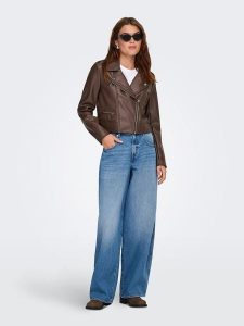 ONLY Kurtka w kolorze brązowym ze skóry syntetycznej rozmiar: M. Brązowe kurtki ONLY, m, bez wzorów, ze skóry, bez kaptura. Za 130,99 zł.