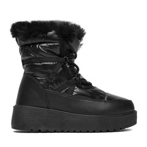 Śniegowce DeeZee. Czarne buty zimowe DeeZee, bez obcasa, bez zapięcia. Za 219,99 zł.