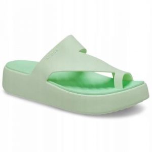 Klapki Dla Dorosłych Crocs Getaway Platform Toe Loop. Zielone klapki Crocs, bez wzorów, z materiału, bez obcasa. Za 159,99 zł.