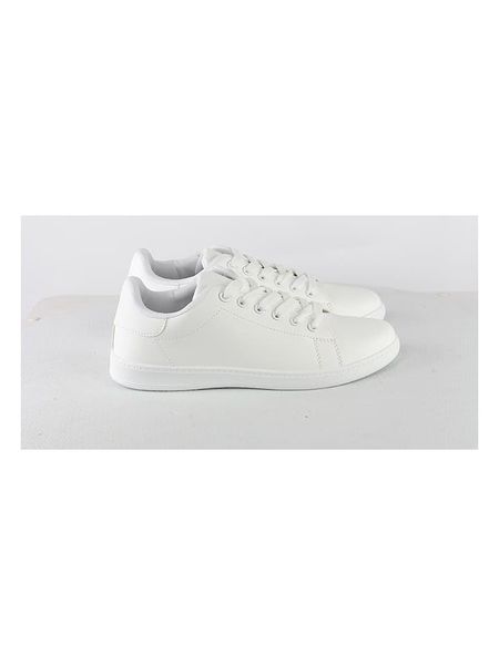 C'M Sneakersy w kolorze białym rozmiar: 37. Białe trampki C'M, bez wzorów, z materiału, bez zapięcia. Za 87,40 zł.