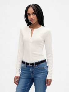 GAP Kardigan w kolorze kremowym rozmiar: XS. Brązowe kardigany GAP. Za 66,47 zł.