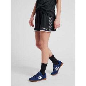 Spodenki sportowe damskie Hummel Authentic Poly Shorts czarne. Białe szorty Hummel, bez wzorów, sportowe. Za 113,00 zł.