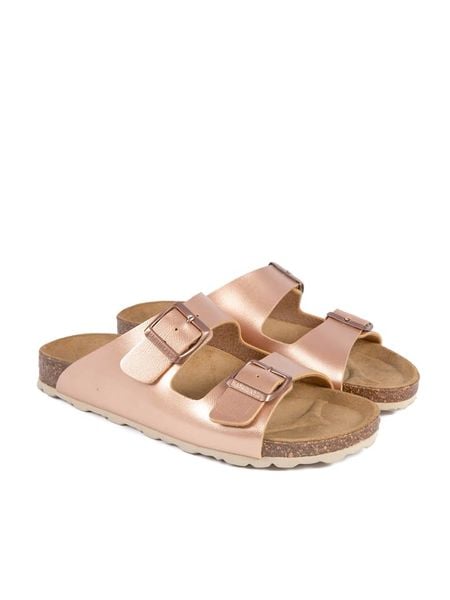 BABUNKERS Family Klapki w kolorze miedzianym rozmiar: 38. Pomarańczowe klapki BABUNKERS Family, bez wzorów, z otwartym noskiem, bez obcasa. Za 104,89 zł.