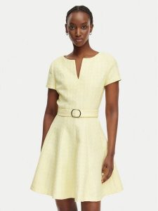 Morgan Sukienka koktajlowa 261-RCARL Żółty Regular Fit. Żółte kombinezony Morgan, bez wzorów, z syntetyku, wizytowe, bez kołnierzyka, bez ramiączek. Za 429,99 zł.