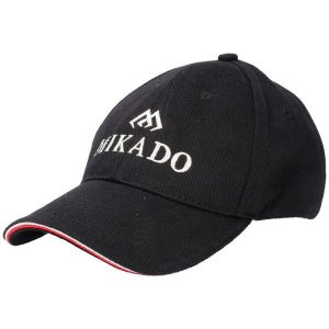 Czapka z daszkiem Mikado czarna UB018. Czarne czapki MIKADO, bez wzorów. Za 26,99 zł.