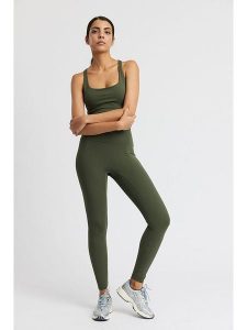 Rethinkit Legginsy sportowe "All day" w kolorze zielonym rozmiar: L. Zielone legginsy sportowe Rethinkit, l, bez wzorów, z materiału, z podwyższonym stanem, outdoorowe. Za 116,45 zł.